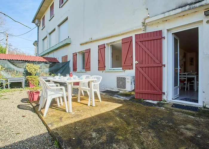 Confortable T3 avec Climatisation, Wifi et Parking à Barbotan - FR-1-841-58