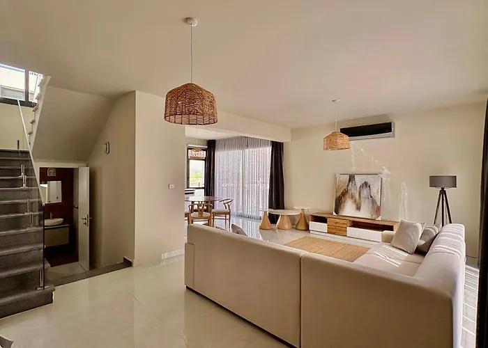 Peaceful City Escape Villa