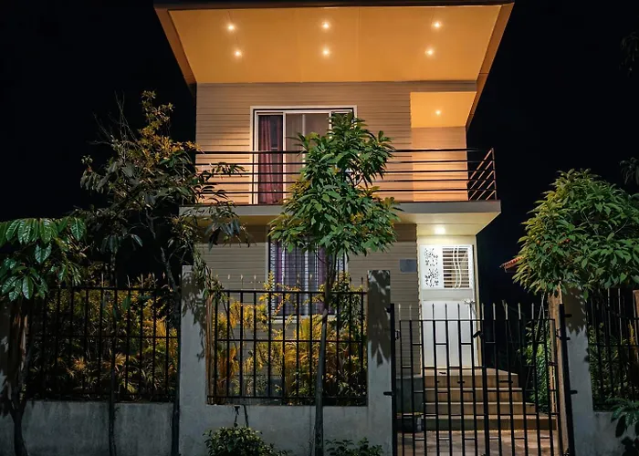 Peaceful Hill-View Retreat Near Lonavala