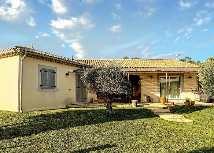 Cozy Home In Goudargues With Wifi