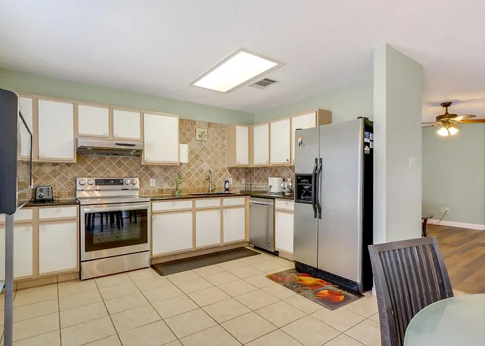 Round Rock Home: Near Dell Diamond & Waterpark!