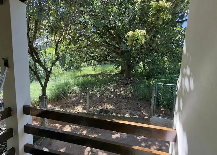Linda Chácara com Piscina e WiFi para até 20 hóspedes