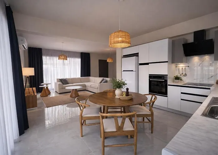 Peaceful City Escape Villa