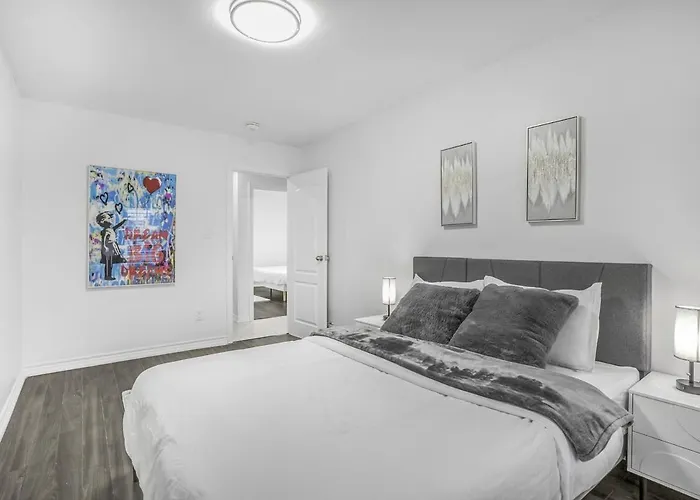 Romeo & Juliet Niagara Retreat - Clifton Hill