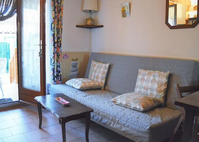 BO210-203 Mazet 2 pièces mezzanine 6 couchages BORMES LES MIMOSAS