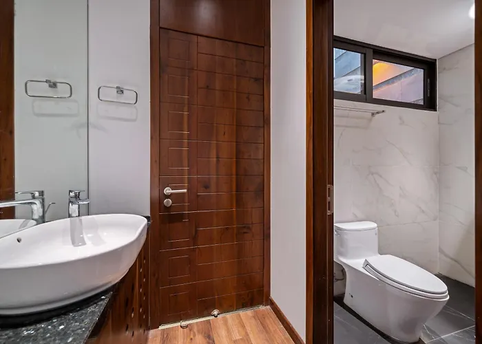 Mote Riverside Villa In Hoa Xuan
