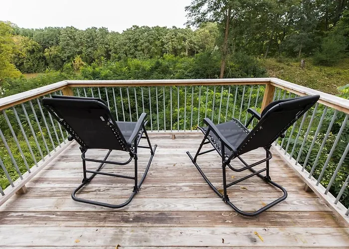 Rustic Luxe Creekside Retreat With Hot Tub And Fire Pit, Minutes From Hudson