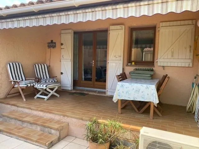 BO210-190 Mazet 3 pièces 5 couchages BORMES LES MIMOSAS