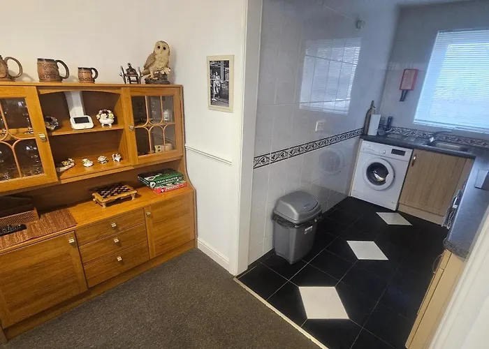Comfortable Town Flat Near Gosport Waterfront