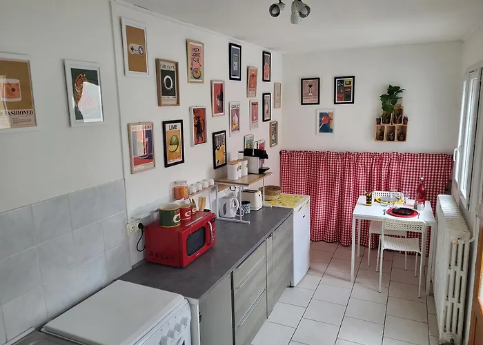 Le Lobrot - studio 2 personnes - parking facile