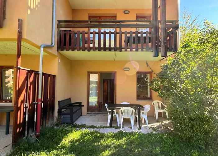 Résidence Le Palatin - Appartement au pied des pistes à Pelvoux – 4/6 Personnes MAE-3023