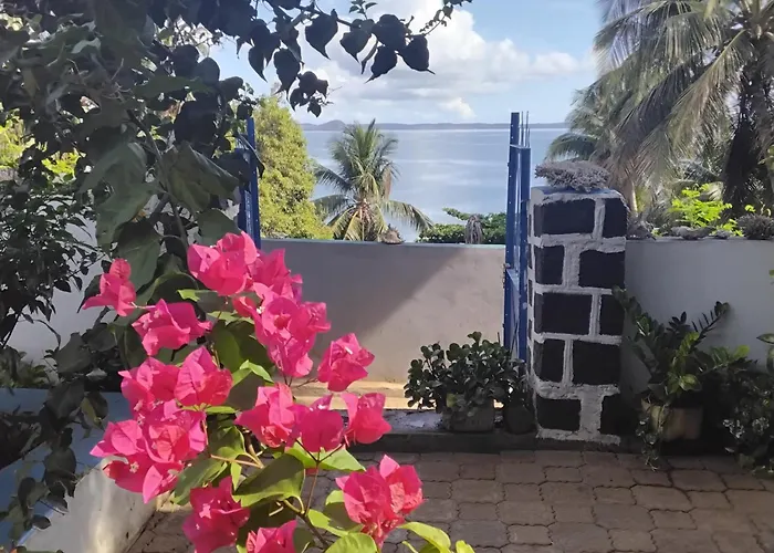 Saloon Lodge