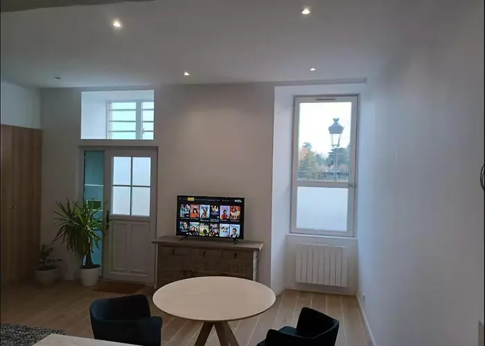 Superbe 2 pièces refait à neuf idéalement situé