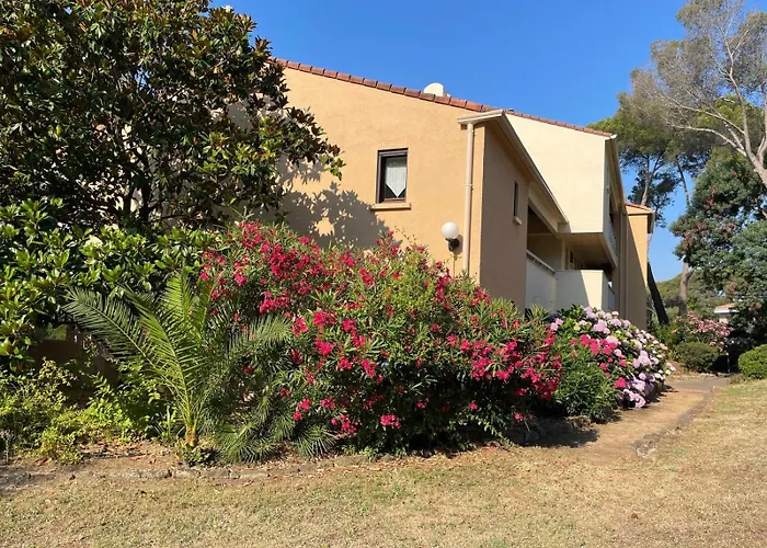 Saint-Raphael, La Peguiere, 5mn a pied des plages