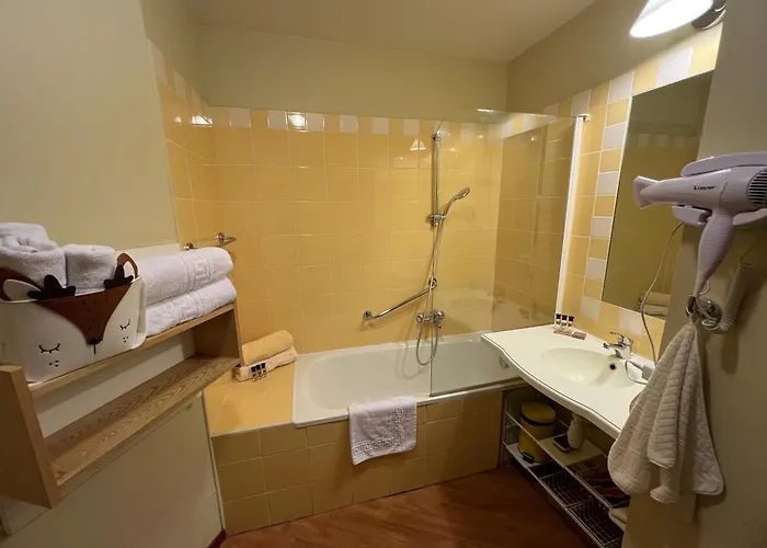 2 pièces pour 5 personnes, tout pédestre, pistes a 3mn, vue exceptionnelle