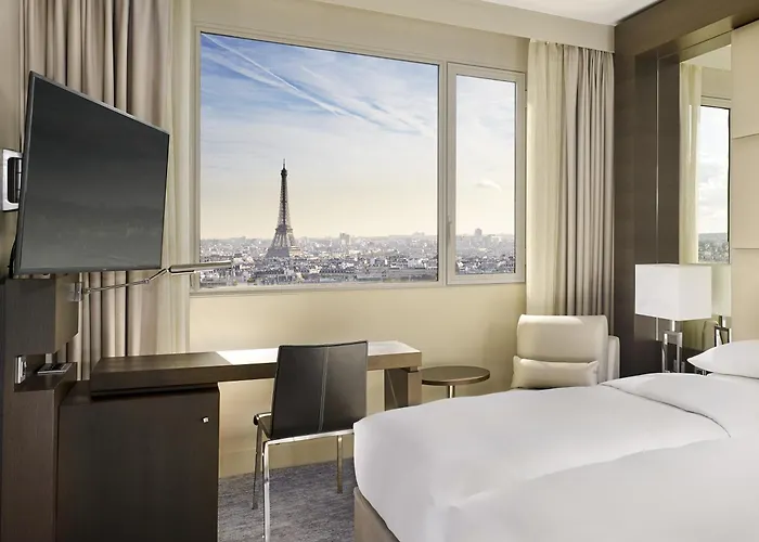 Hotel familiar: Hyatt Regency Paris Etoile