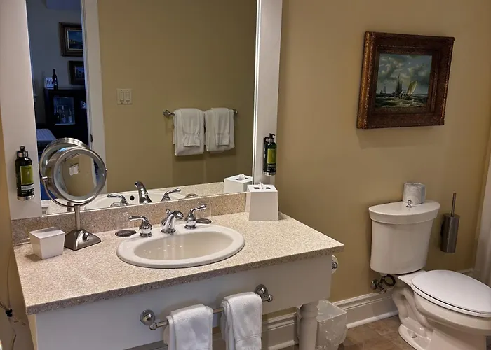 Riverbend Inn & Vineyard