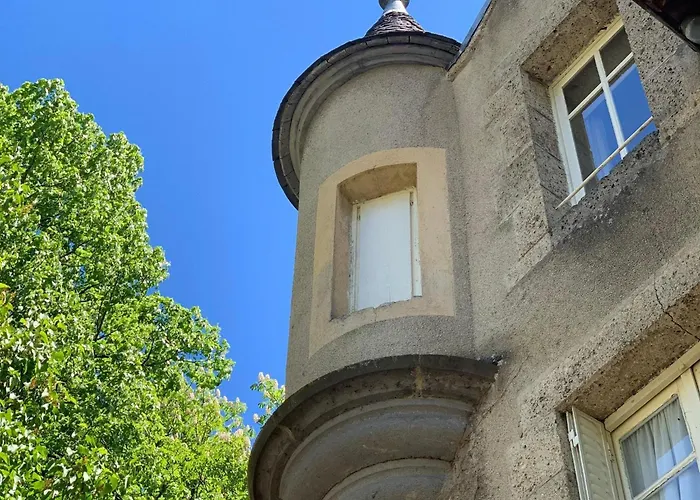 Villa In Saint-Nectaire Near Ski Slopes