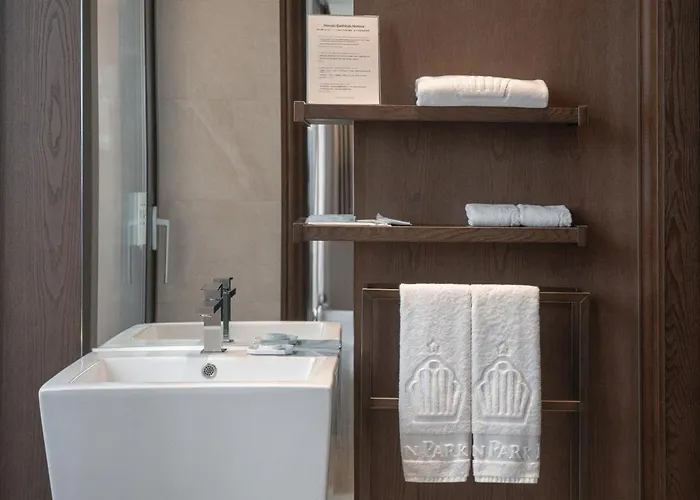 Family Hotel: Crown Park Hotel Seoul Myeongdong