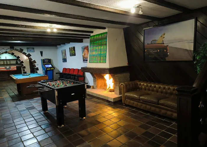 Azkorri Beach House 9 Rooms Bilbao