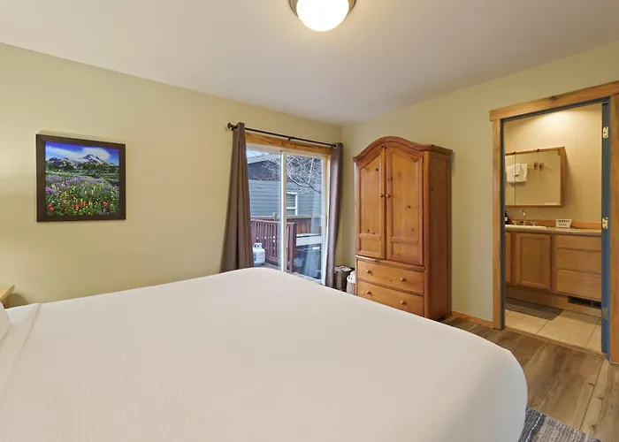 Huckleberry Cottage
