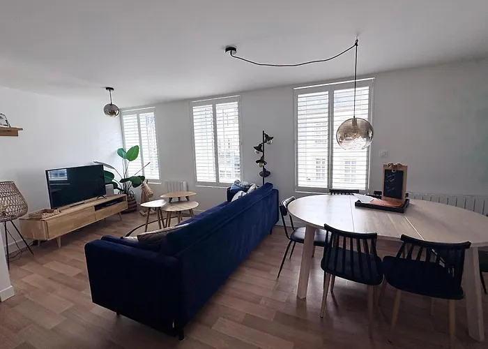 A Stylish Apartment In The Centre Of Town