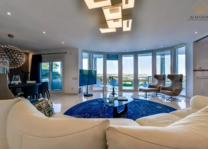 Coral- Managed By Almarina Villas