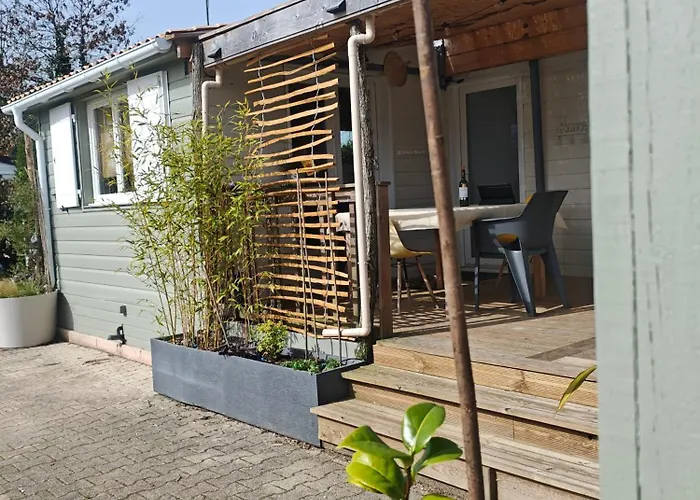 Chalet 47m2 climatisé, piscine,linge fourni