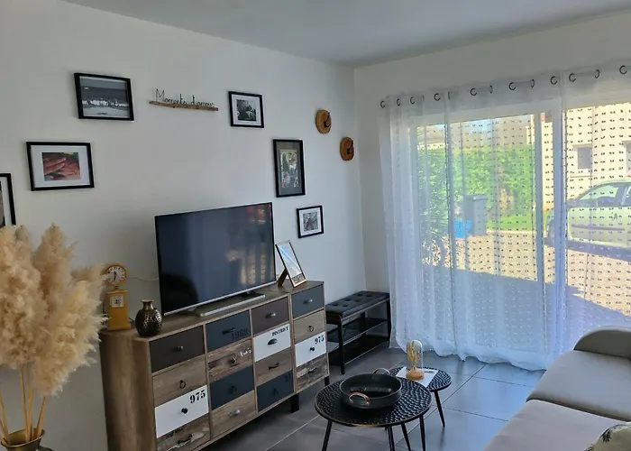 Joli gîte indépendant au calme tout confort wifi draps et serviettes incluses parking gratuit