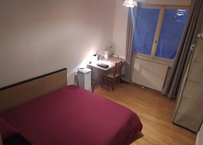 chambre individuelle très confortable avec verrou