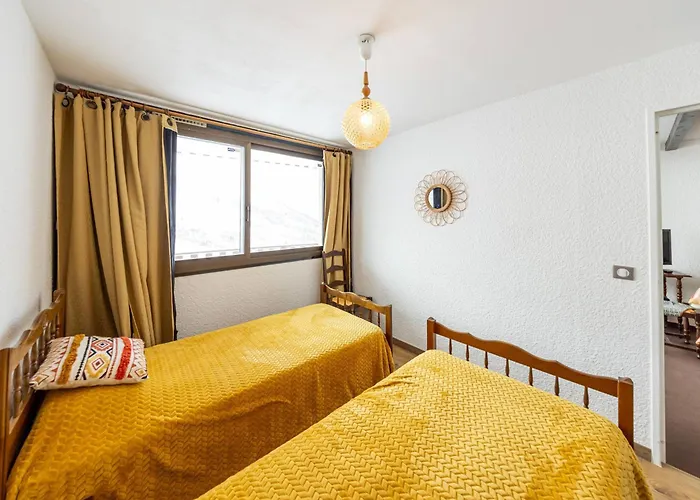 Appart 8 pers au pied des pistes, balcon sud, centre-station - FR-1-807-11