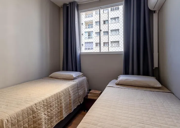 Flats Praia Uberlandia - Apt próximo ao Praia Clube - Area de lazer com Portaria 24 horas, piscina, academia, brinquedoteca, churrasqueira e áreas verdes para caminhadas