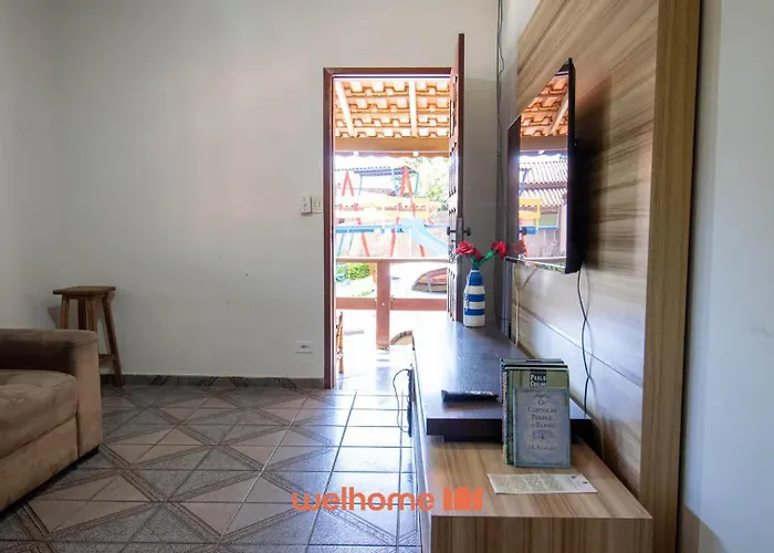 Sitio em Aracariguama com Piscina e Churrasqueira