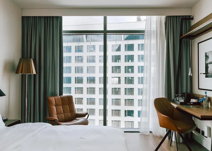 Hotel con piscina: Radisson Blu Hotel Frankfurt