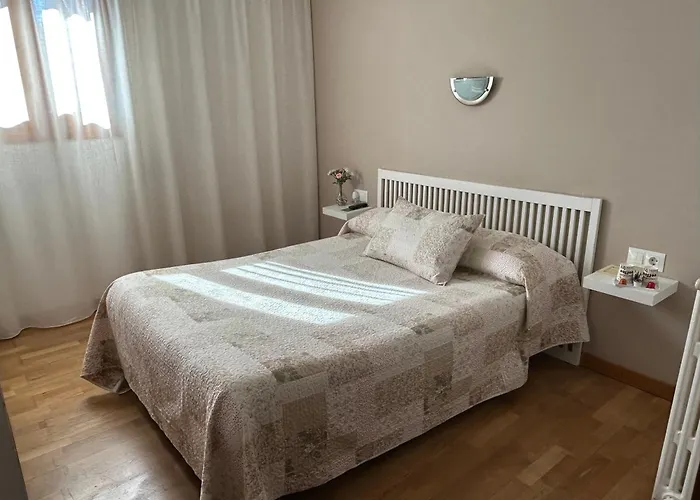 Hotel que admite mascotas: Hostal L'Estació