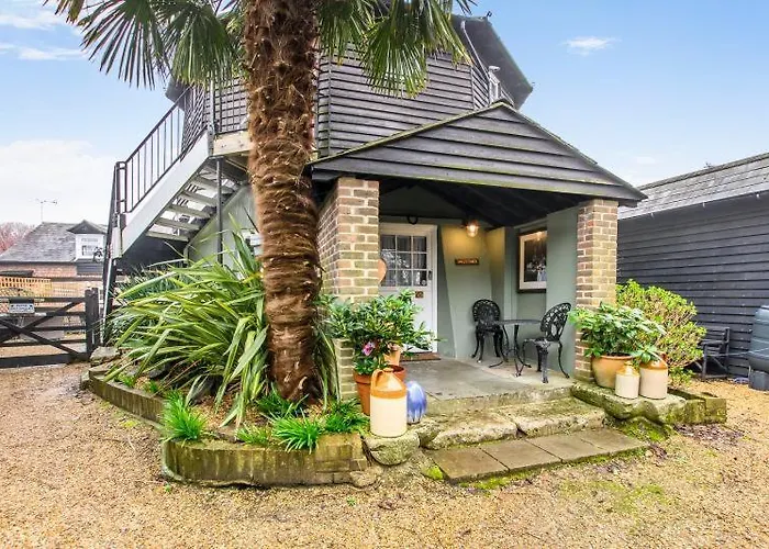 Hunston Mill Cottages Self Catering, Dog'S Stay For Free And We Have A Dog Paddock