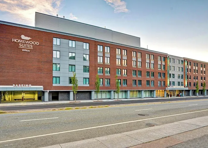 Resort: Homewood Suites By Hilton Boston Brookline-Longwood Medical