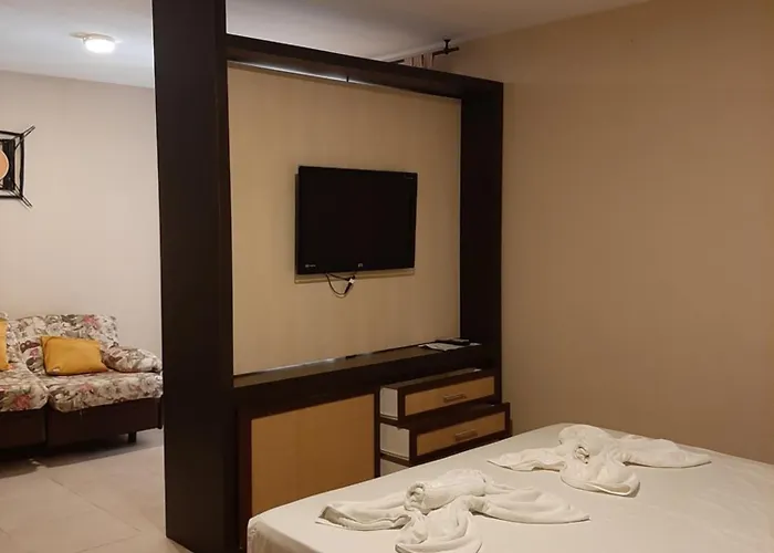 Solar Pipa Apartments