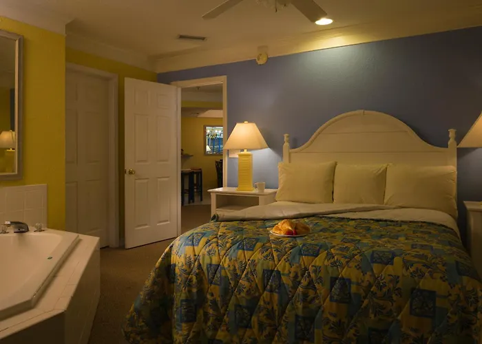 Jacuzzi hotel: Ocean Gate At Hibiscus Resort