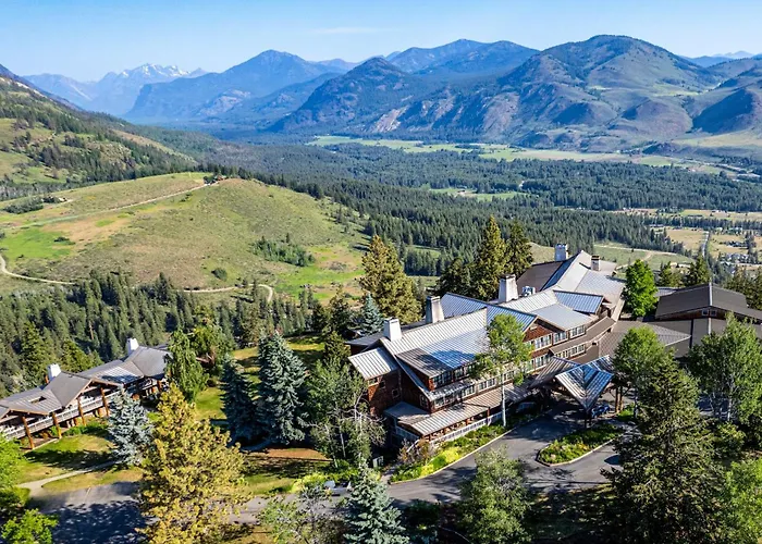 3 star hotel: Sun Mountain Lodge