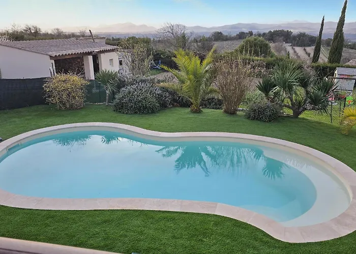 1 Bedroom Gorgeous Home In Barjac