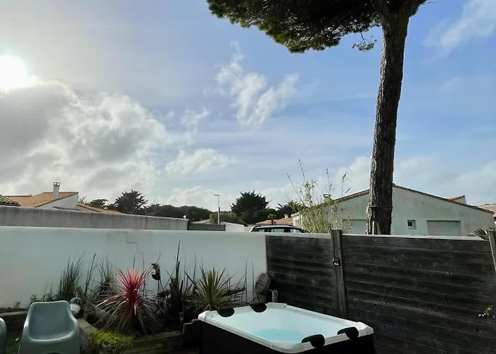 Maison avec spa idéalement placée au bois plage