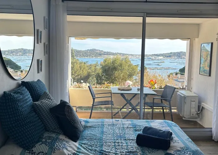 Studio avec vue mer et terrasse