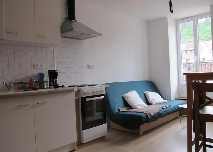 POLIGNY, appartement centre ville