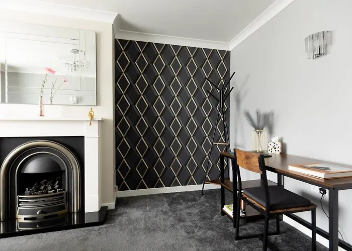 Woodfield Road - Two Bed In Harrogate With Cosy Living Room Fire.