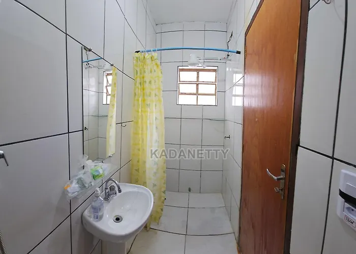 Casa Ventilada e Confortável, Perto da Rodovia e 2km da Praia