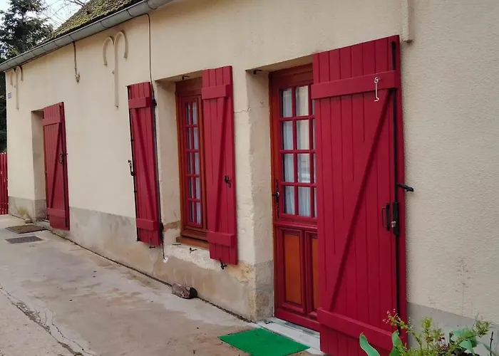 A L'Oree Du Bois
