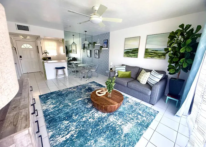Designer'S 1Br 1Ba Condo 1 Block To Aventura Mall