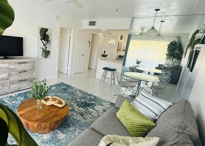 Designer'S 1Br 1Ba Condo 1 Block To Aventura Mall