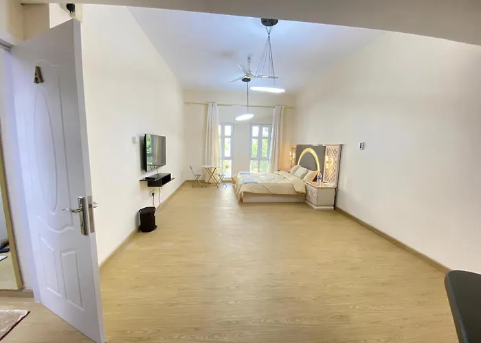 Studio Apartment In Discovery Gardens